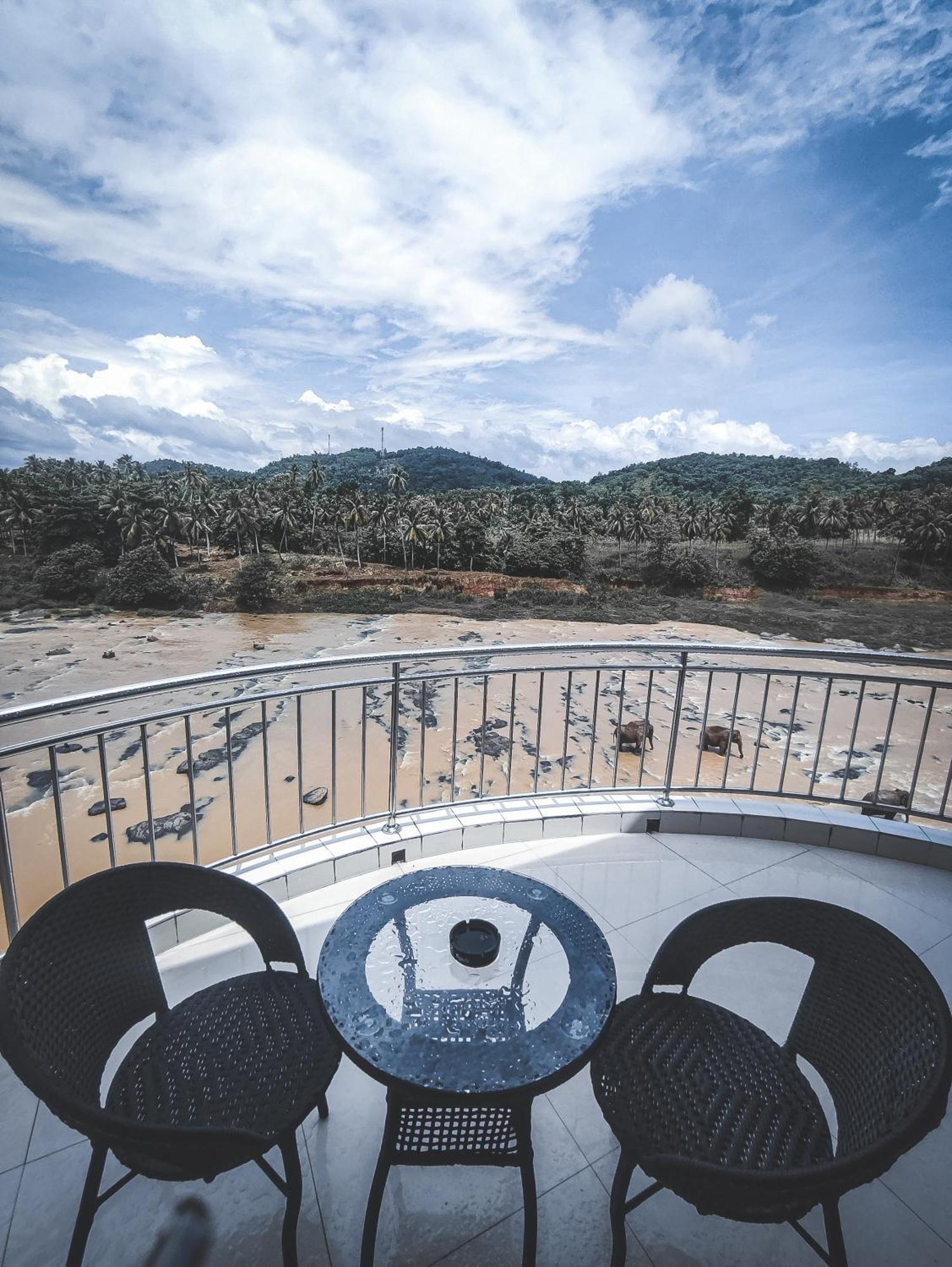 Hotel Elephant Park - New Deal! Half Off Airport Pickups Available Pinnawala  Εξωτερικό φωτογραφία