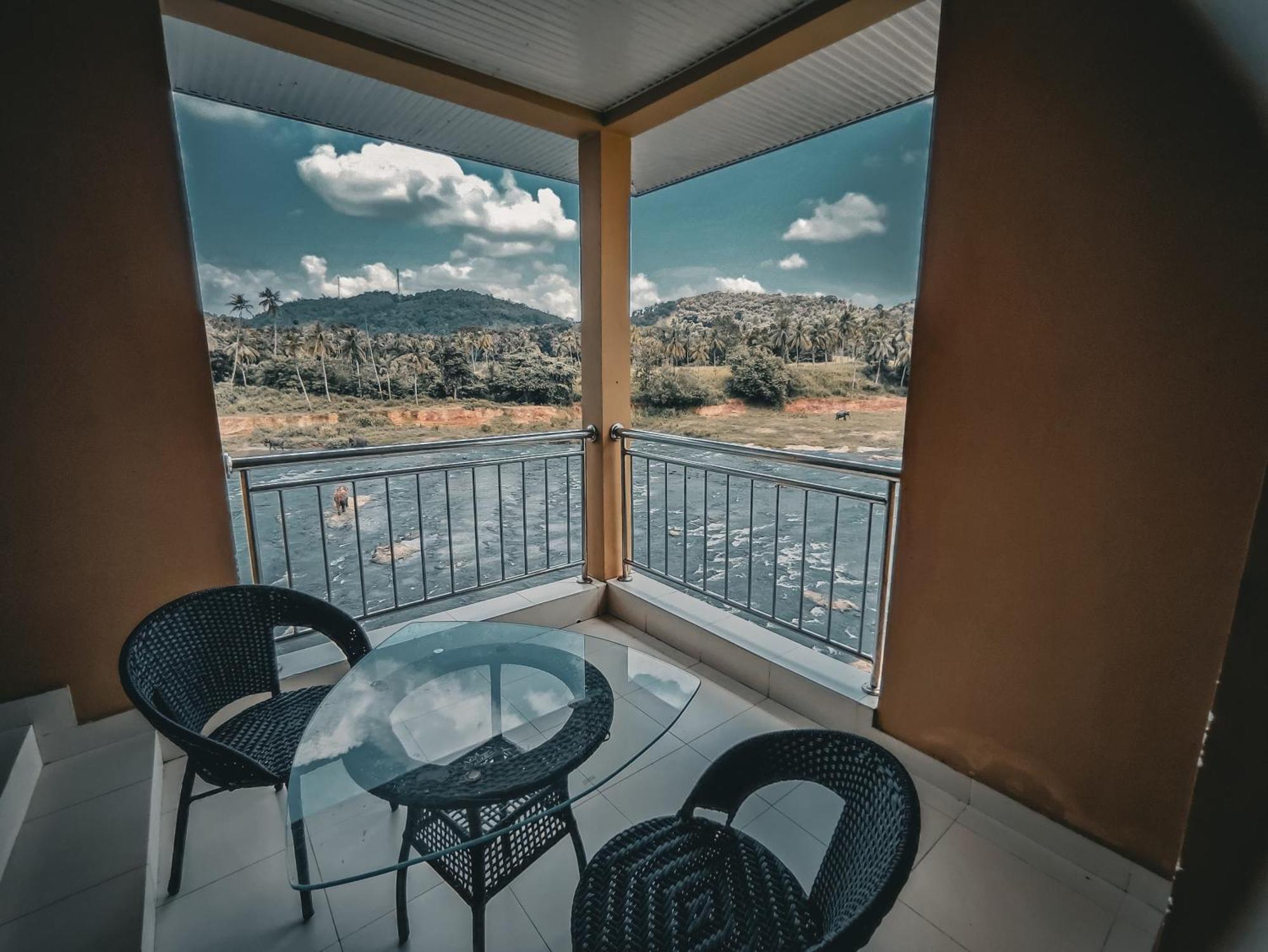Hotel Elephant Park - New Deal! Half Off Airport Pickups Available Pinnawala  Εξωτερικό φωτογραφία